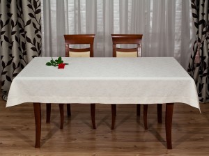 Obrus szyty na wymiar