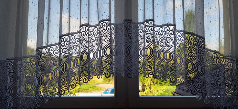 Piękne upięcia, marszczenia i gipiury